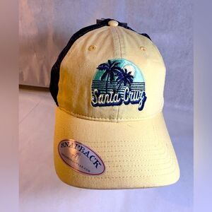Santa Cruz hat - NWT - yellow - baseball cap - trucker style snap back